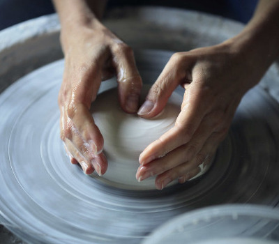 Perçage boule pâte céramique Ana Belén Montero ArtisanArt